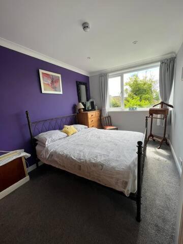 Stayinwoking At 30 Woodlands Horsell Zewnętrze zdjęcie